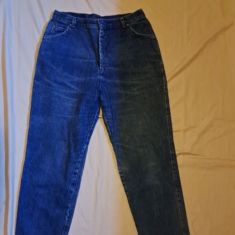 Women's Straight Leg High-Rise Jeans in Dark Blue